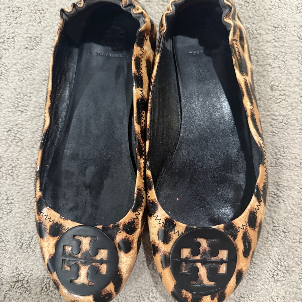 Tory Burch “Minnie” Travel Leopard Print Flats with Black Logo, Size 8